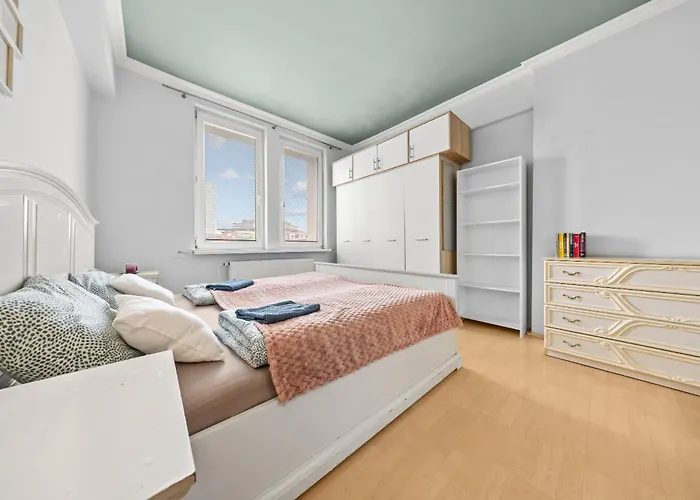 Big 4-room Spacious * Pressburg