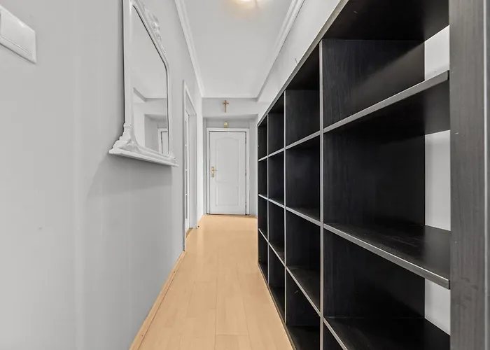 Big 4-room Spacious Apartment