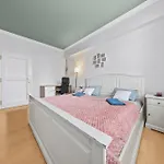 Big 4-room Spacious Διαμέρισμα Μπρατισλάβα