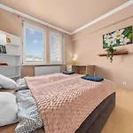 Διαμέρισμα Big 4-room Spacious Μπρατισλάβα
