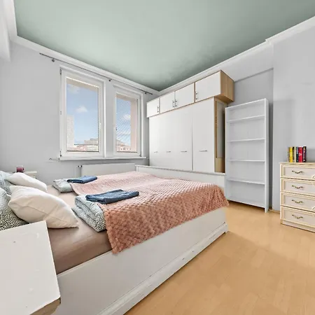 Big 4-room Spacious * Bratislava