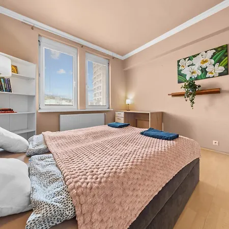 Lejlighed Big 4-room Spacious Bratislava